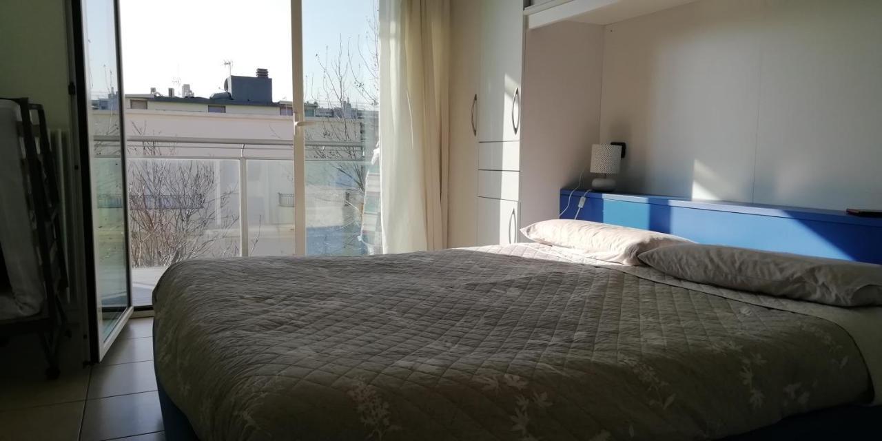 Brezza Da Mare Apartment Rimini Ngoại thất bức ảnh