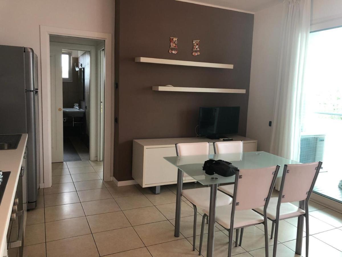 Brezza Da Mare Apartment Rimini Ngoại thất bức ảnh
