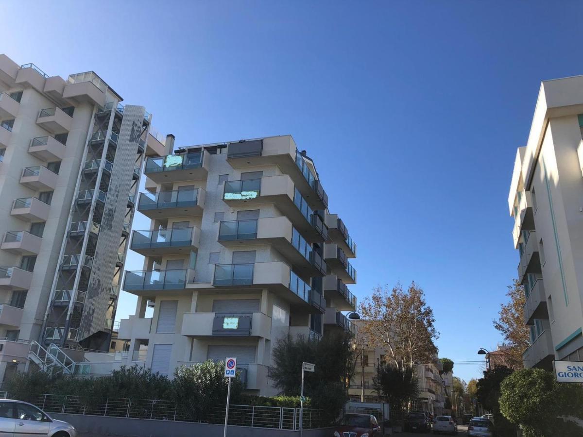 Brezza Da Mare Apartment Rimini Ngoại thất bức ảnh